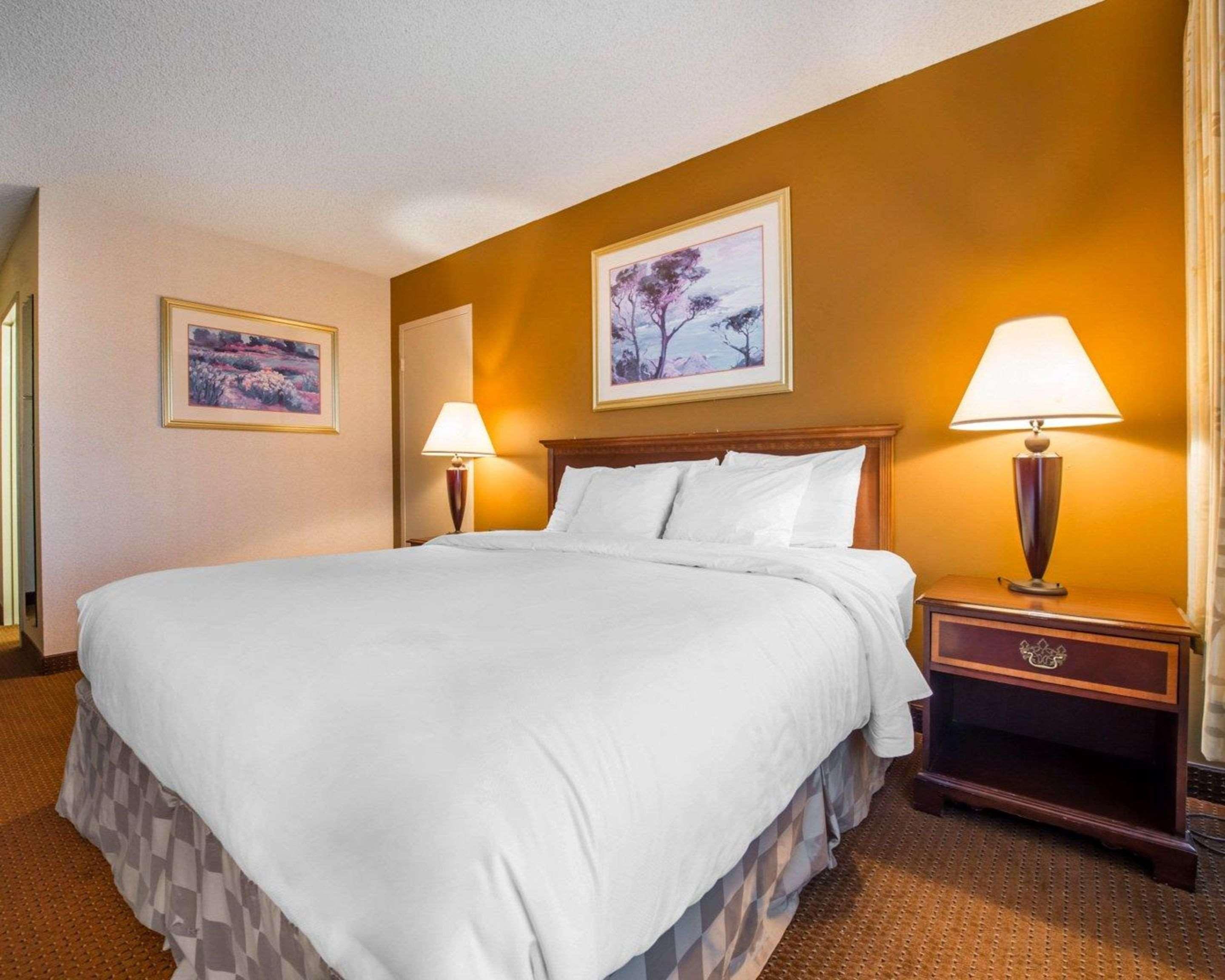 Clarion Inn And Events Center Pueblo North Luaran gambar