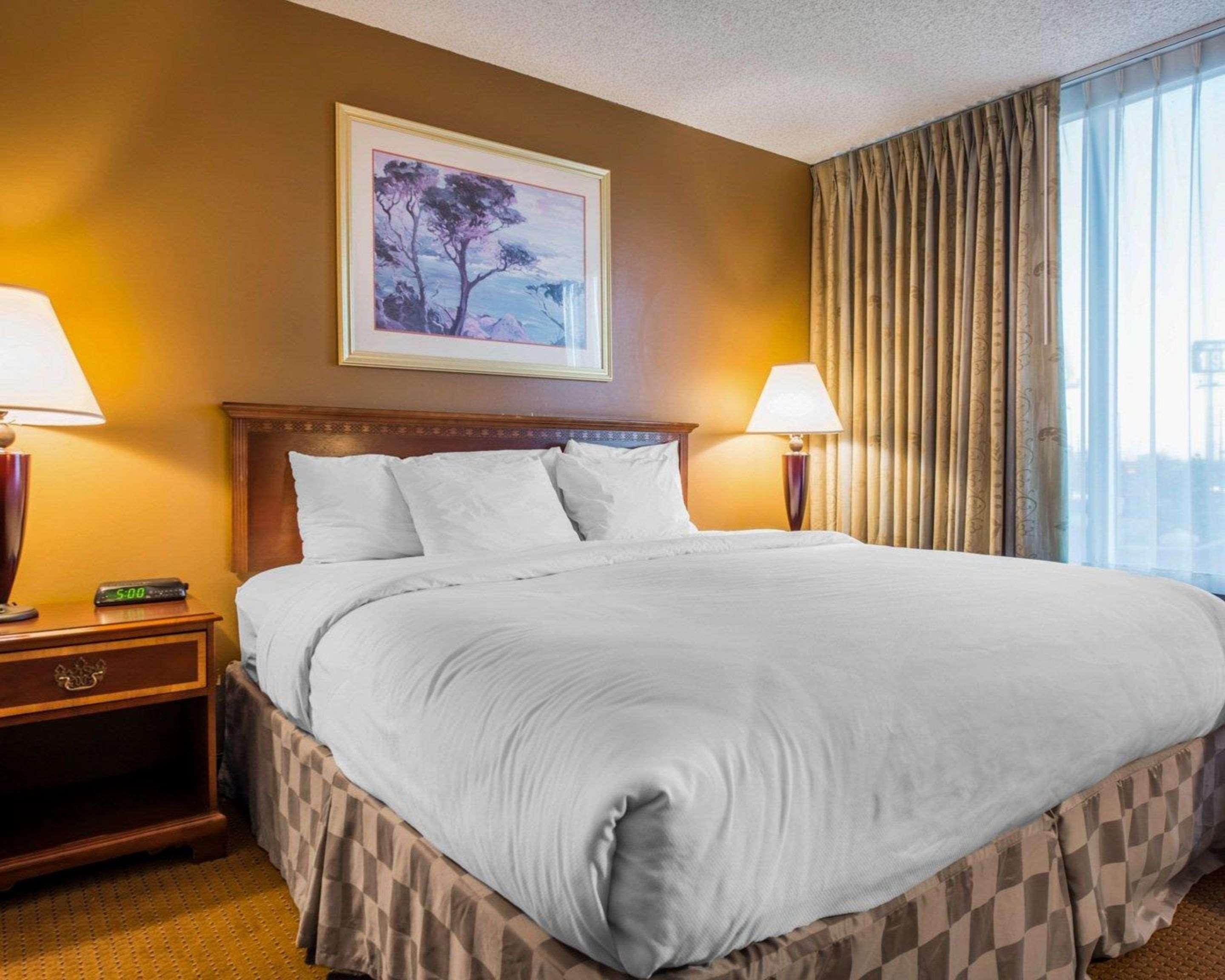 Clarion Inn And Events Center Pueblo North Luaran gambar
