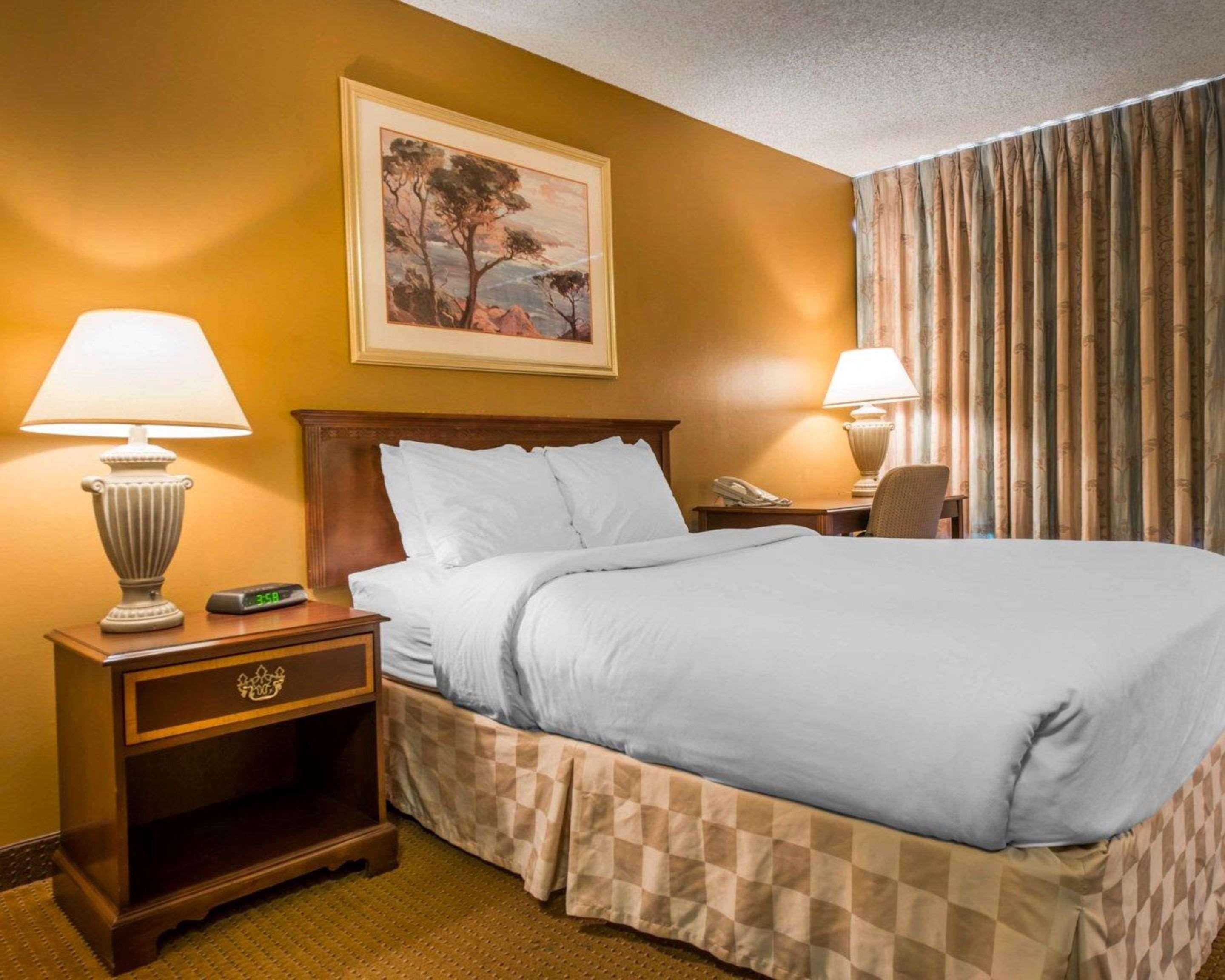 Clarion Inn And Events Center Pueblo North Luaran gambar