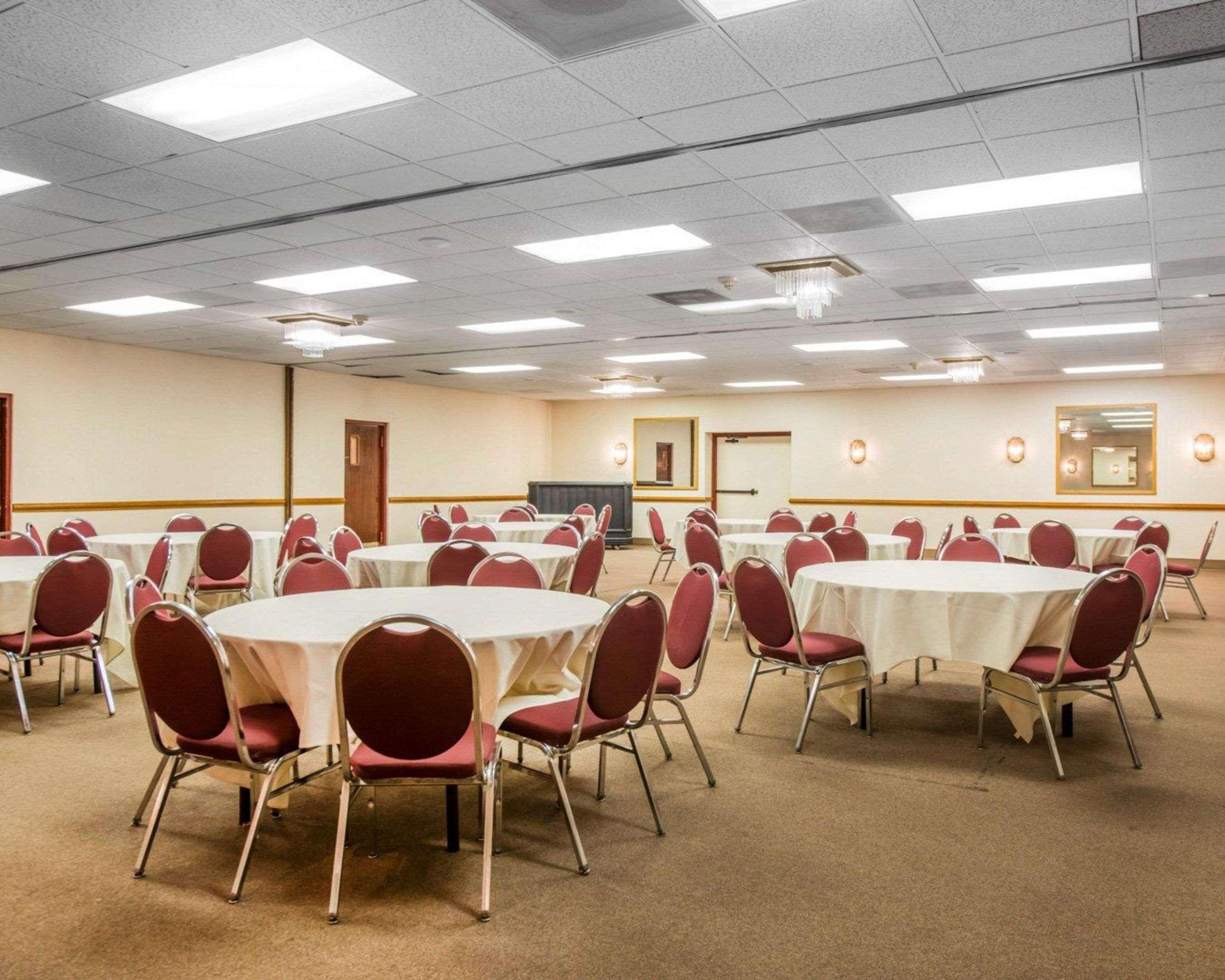 Clarion Inn And Events Center Pueblo North Luaran gambar
