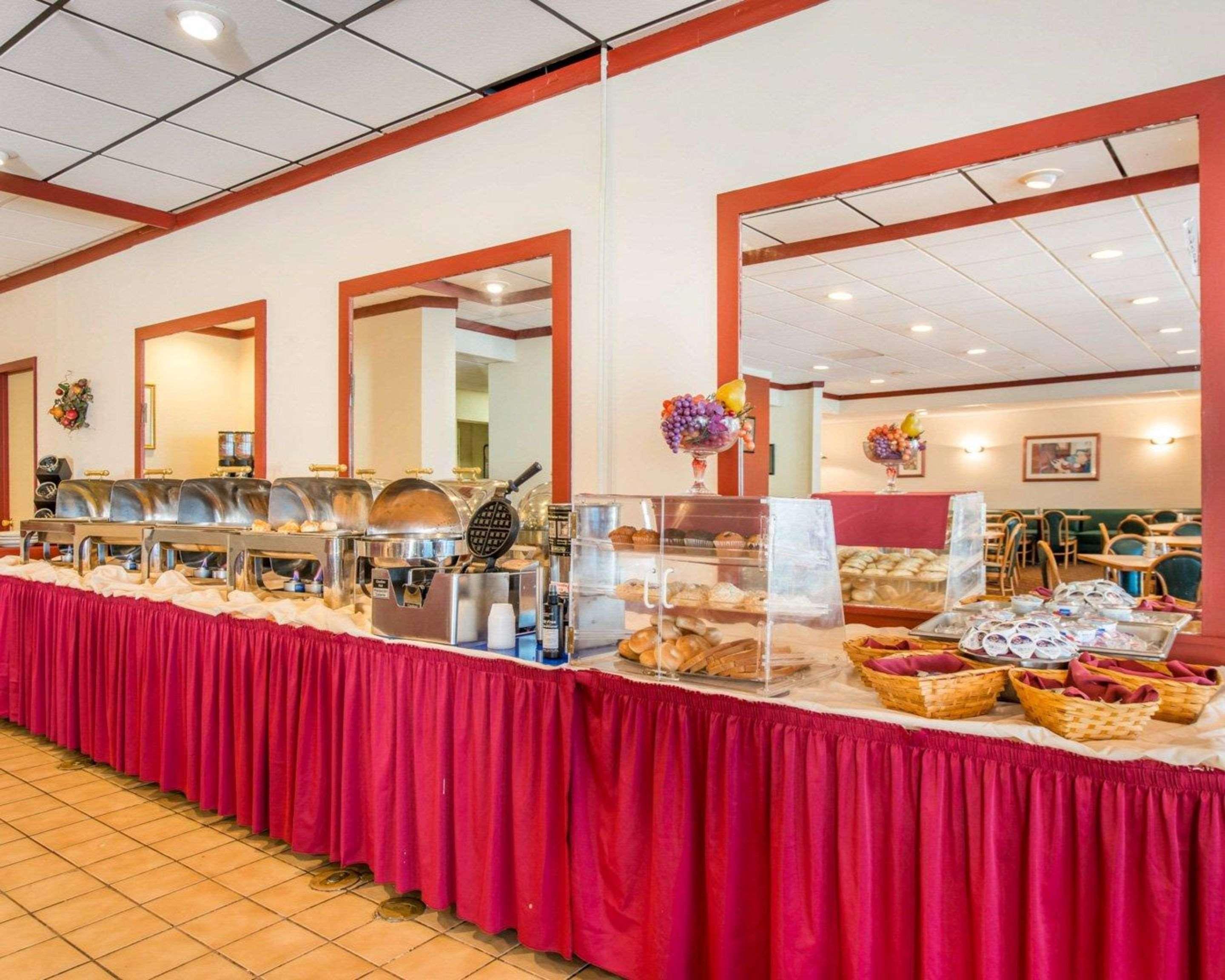 Clarion Inn And Events Center Pueblo North Luaran gambar