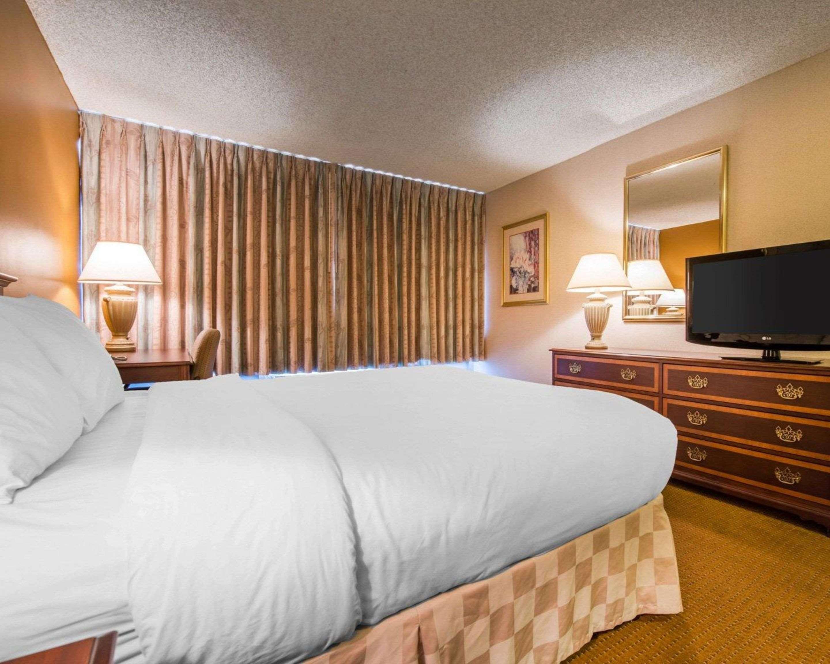 Clarion Inn And Events Center Pueblo North Luaran gambar