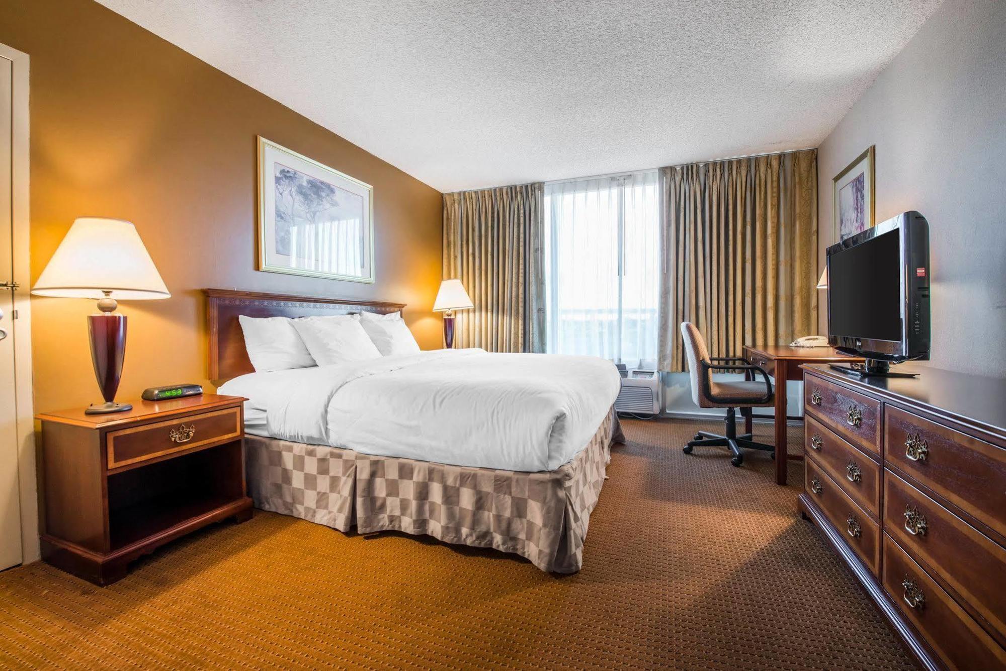 Clarion Inn And Events Center Pueblo North Luaran gambar